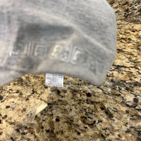 Gray Cap - Picture 2 of 5